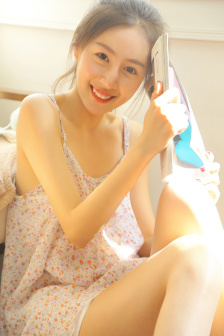 丰满迷人的老师少妇
